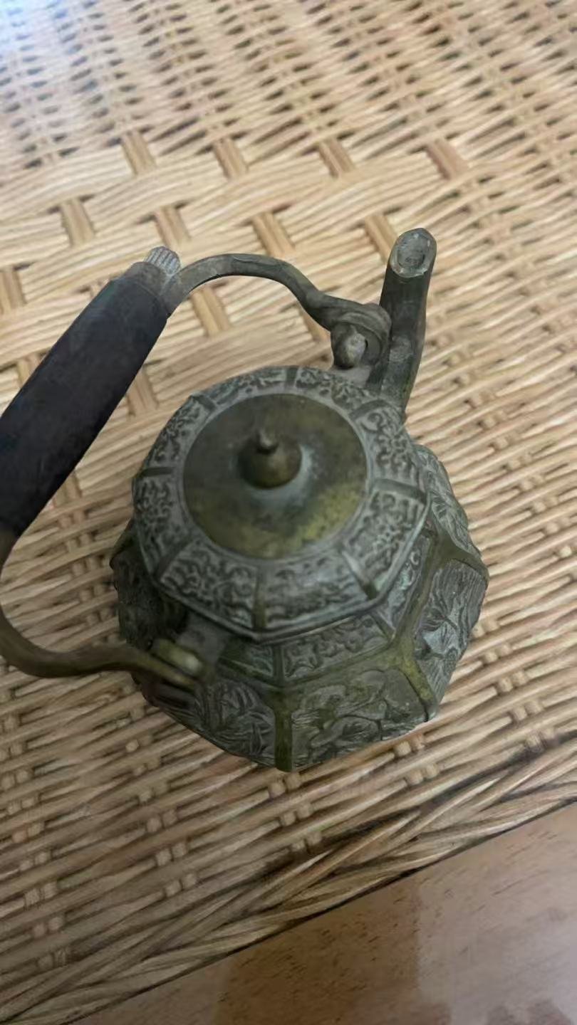 110150施先生铜壶