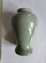 120145王朝正梅瓶